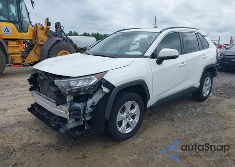 2019 Toyota Rav4 Xle z USA, uszkodzony, nr VIN JTMW1RFV0KD040055